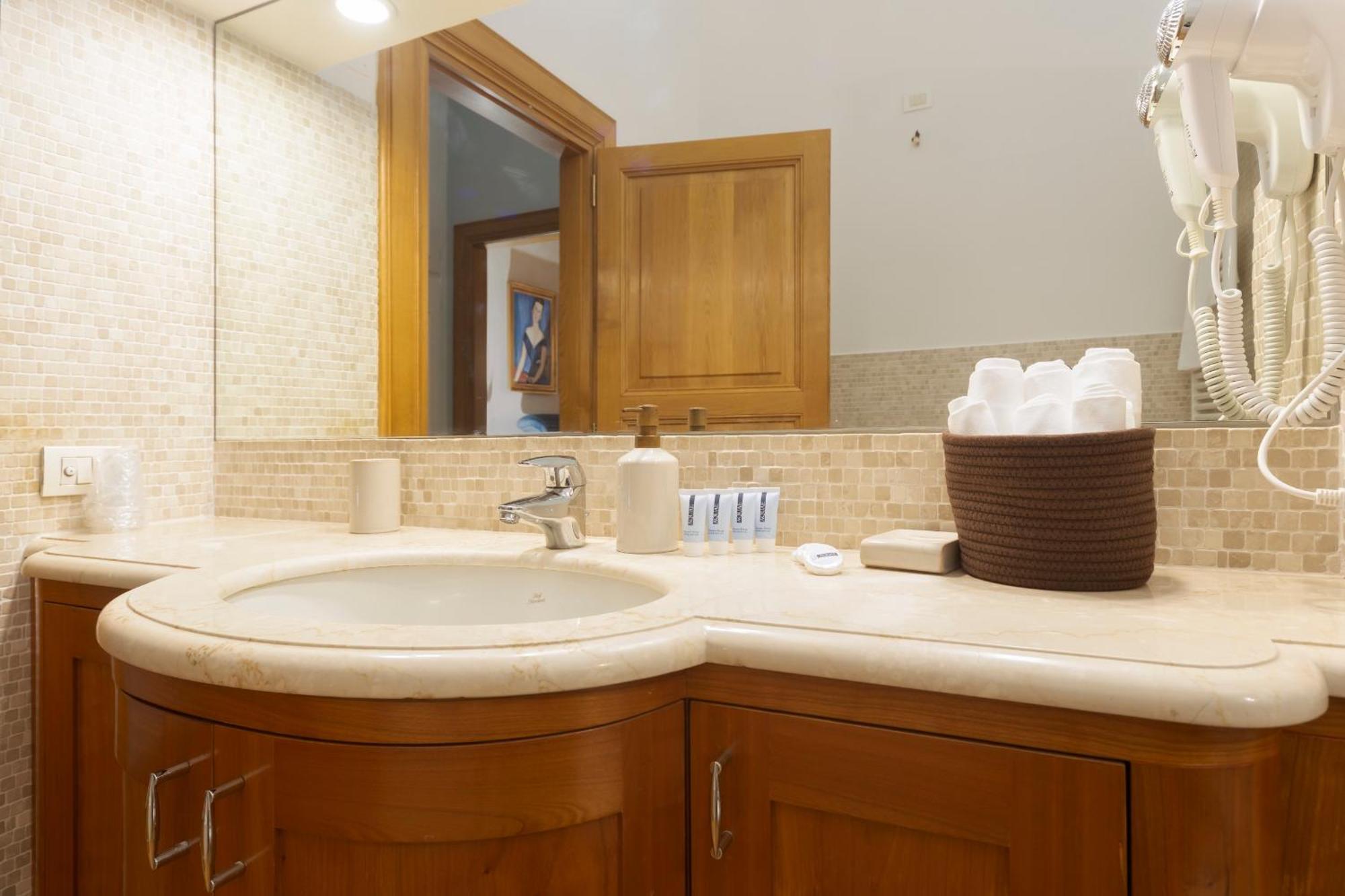 Pantheon Suites In Roma Ngoại thất bức ảnh